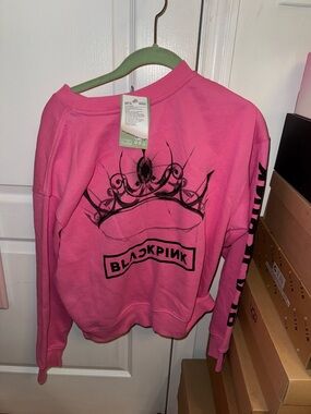 H&M Pink BLACKPINK Logo Crewneck Sweatshirt
